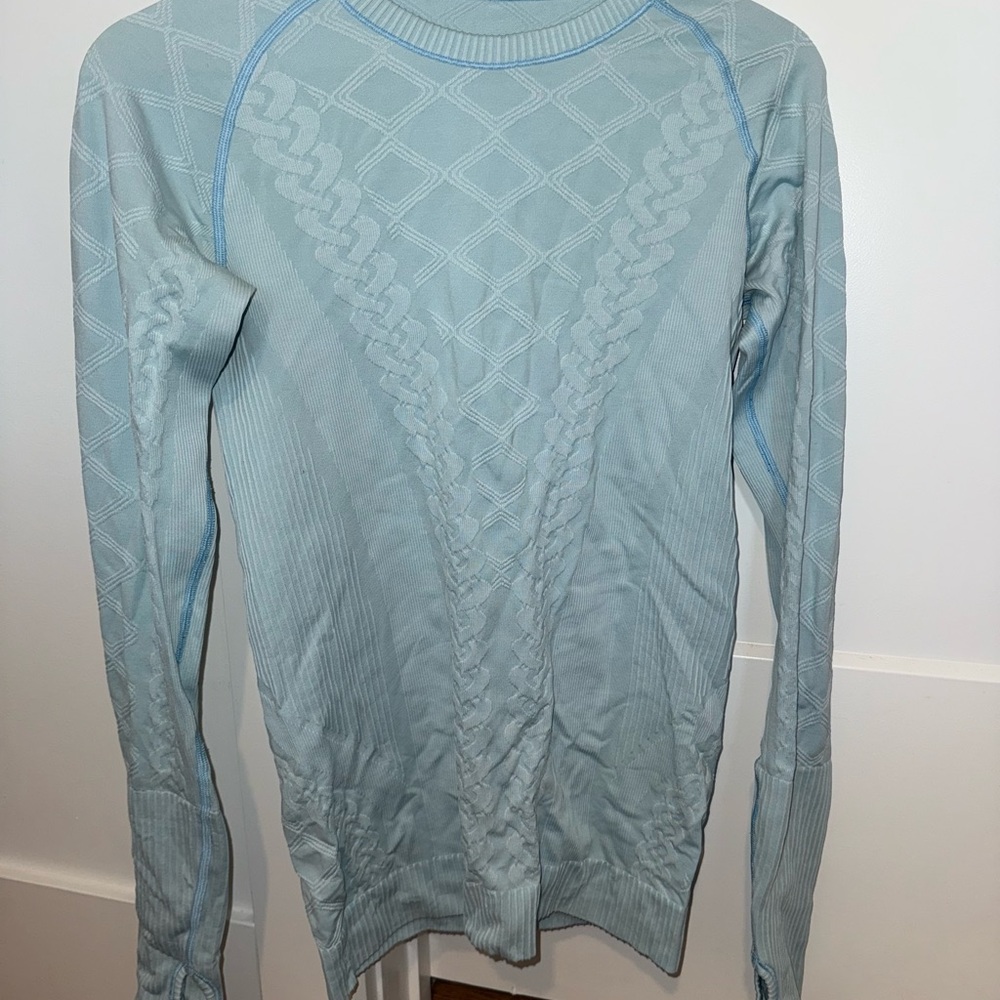 Lululemon Athletica Light Blue Textured Long Sleeve